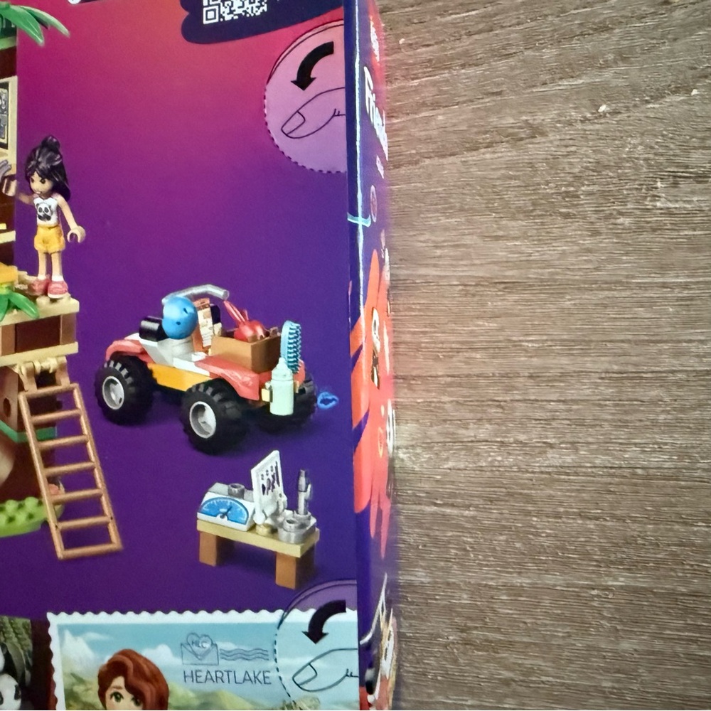 LEGO Friends Panda Jungle Rescue Set - Picture 3 of 3